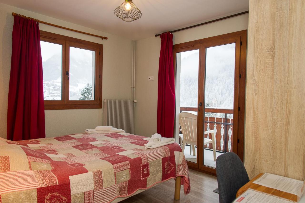 Gite Châtel Exteriör bild