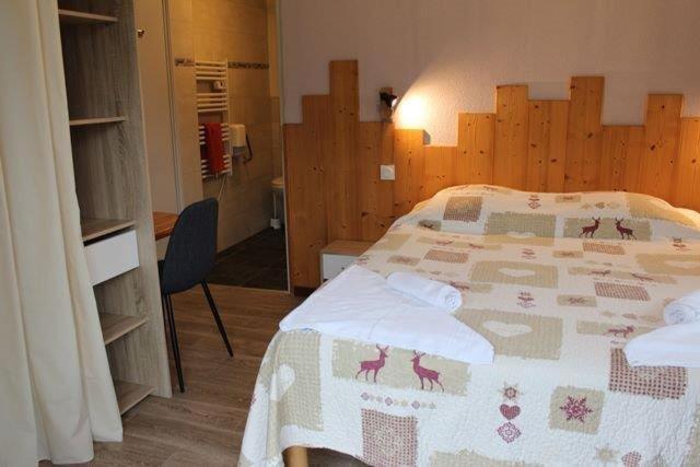 Gite Châtel Exteriör bild