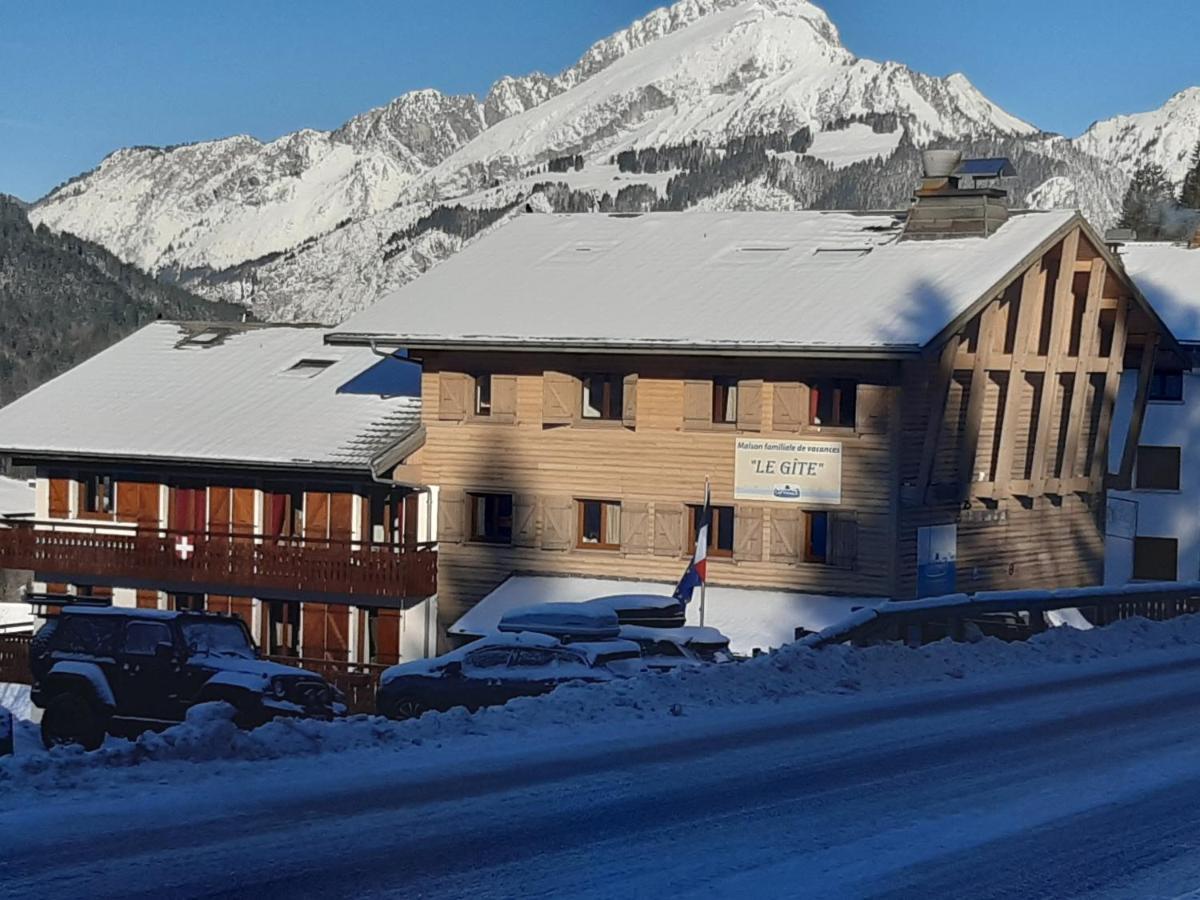 Gite Châtel Exteriör bild